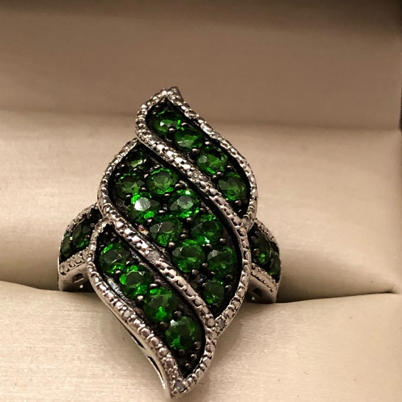 Sterling Silver Lab Created Crome Diopside Ring - Picture 4 of 8